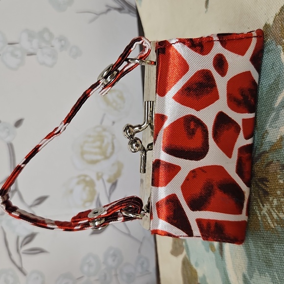 Red Dog-Shaped Coin Pouch And Little Handbag Pouch Cute As Purse Charms - Picture 11 of 11